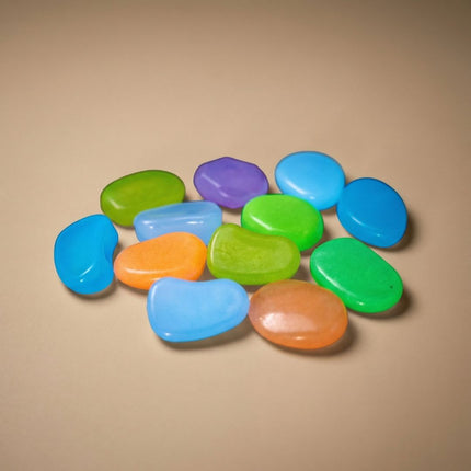 Glow Stones Small - 20 pcs - Glow in the dark - Terrarium decoration - Aquarium decoration - Multicolor - 1-2 cm