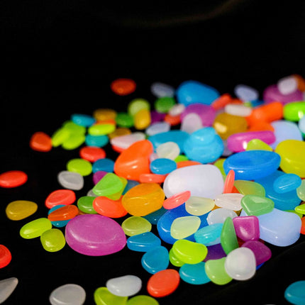 Glow Stones Medium - 12 pcs - Glow in the dark - Terrarium decoration - Aquarium decoration - Multicolor - 3-5 cm