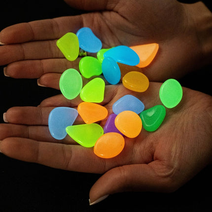 Glow Stones Small - 20 pcs - Glow in the dark - Terrarium decoration - Aquarium decoration - Multicolor - 1-2 cm